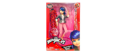 Muñeca miraculous con cambio de ropa regular a ropa de super heroe